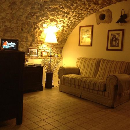 Residenza La Torre Aparthotel Santo Stefano Di Sessanio Εξωτερικό φωτογραφία