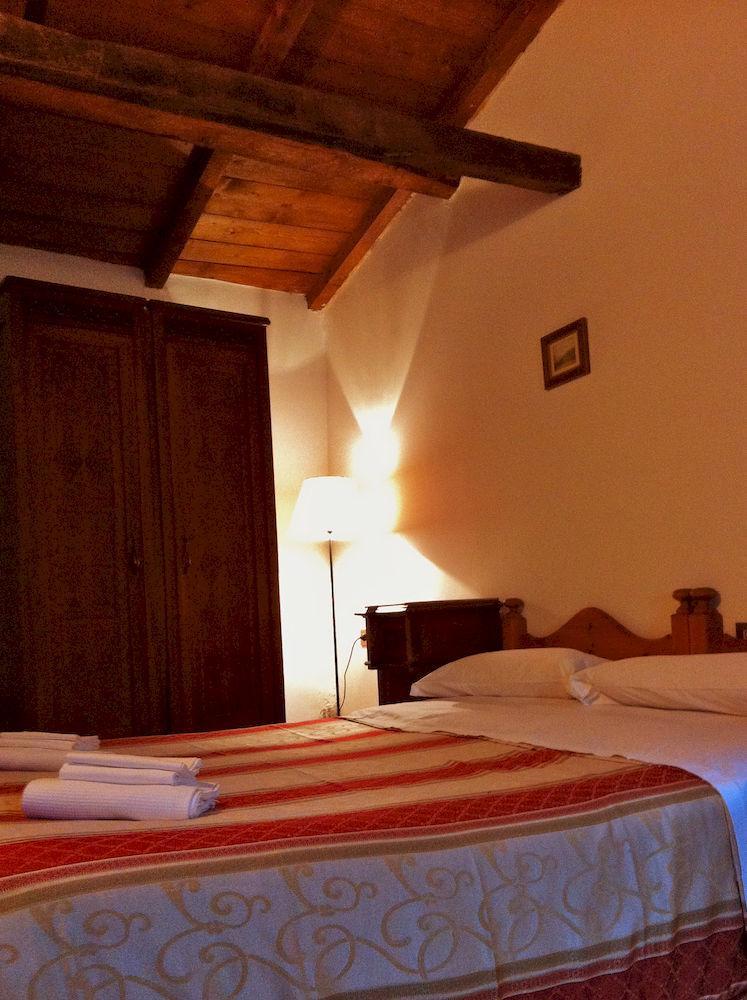 Residenza La Torre Aparthotel Santo Stefano Di Sessanio Εξωτερικό φωτογραφία