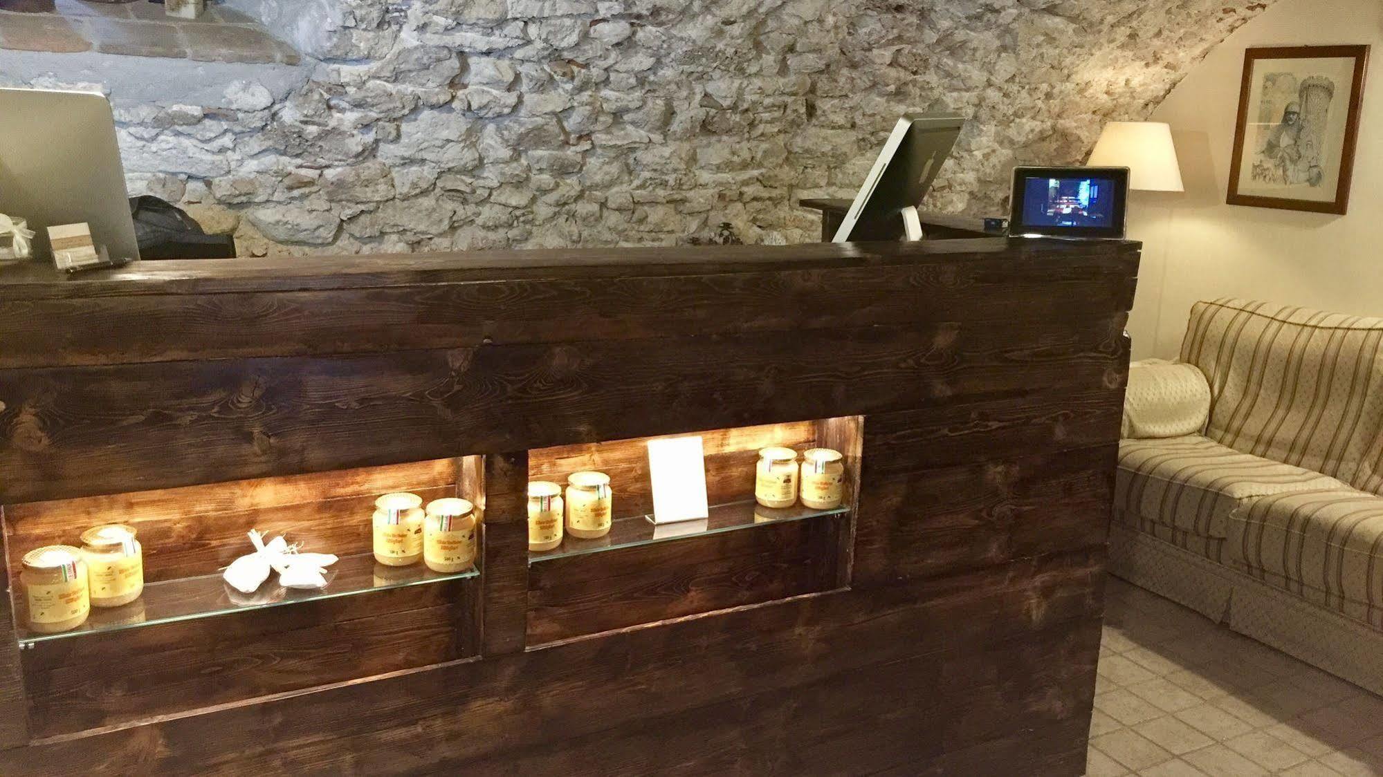 Residenza La Torre Aparthotel Santo Stefano Di Sessanio Εξωτερικό φωτογραφία